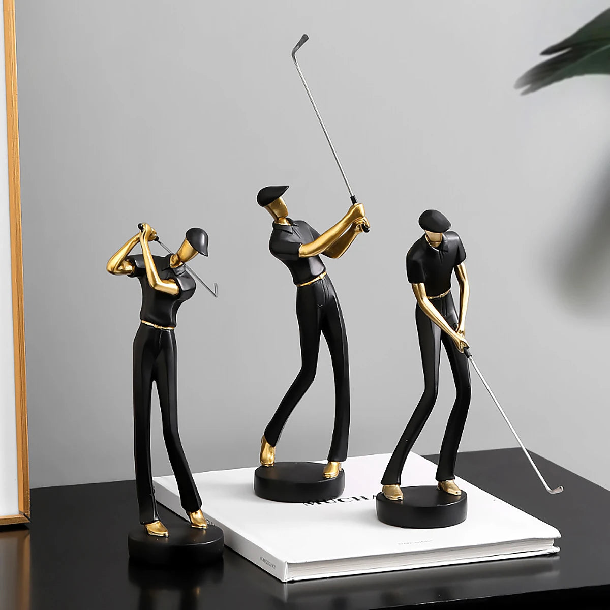 The Golfer’s Trophy™ – Sculpted Elegance Décor