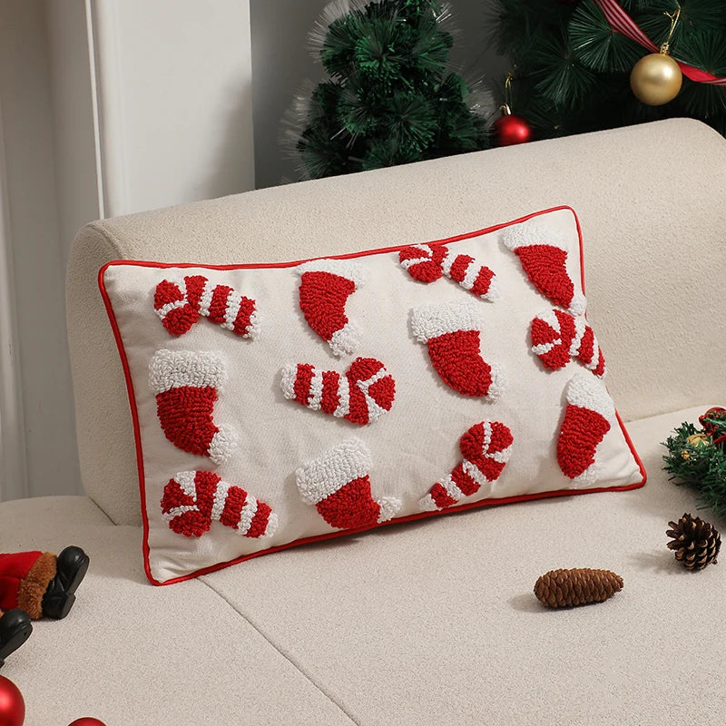MerryLuxe – Elegant Christmas Cushion Cover for Home & Party Décor
